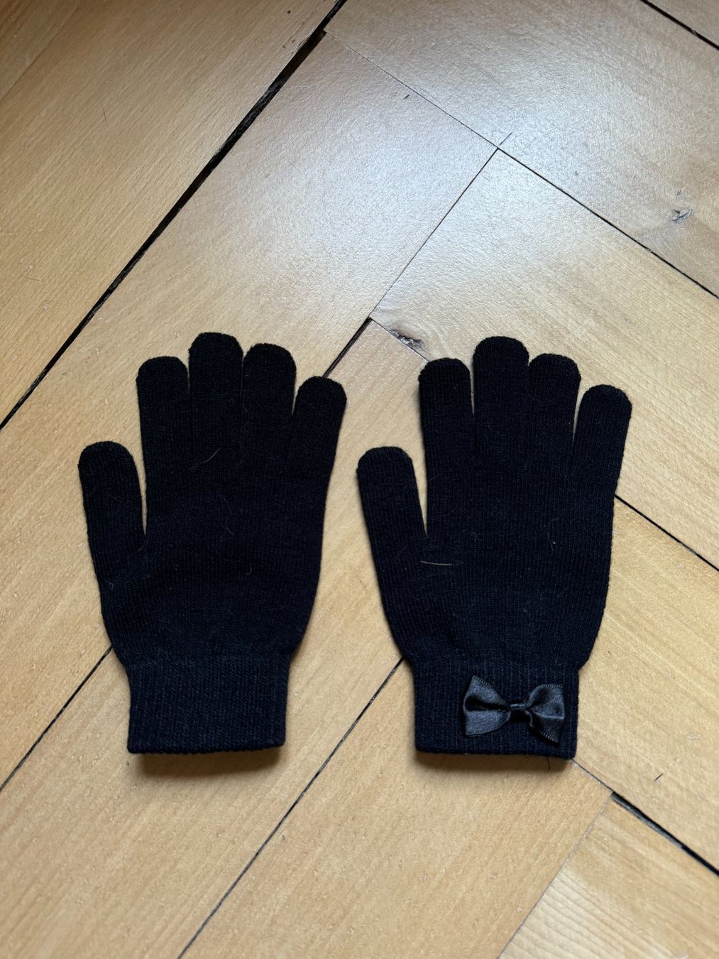 Gants & mitaines : Feinstrick Handschuhe schwarz – D'occasion à Zürich par Diazaio