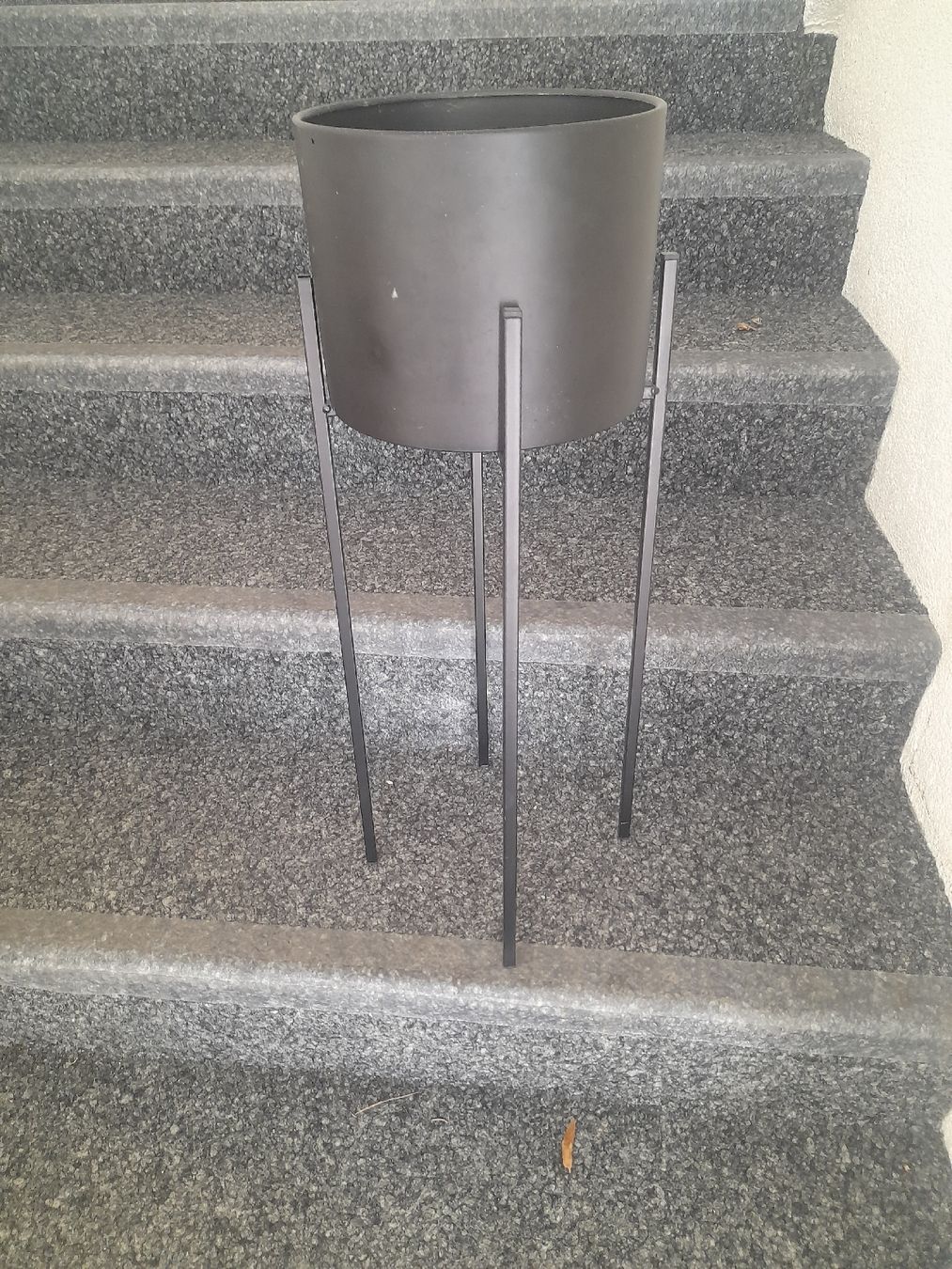 Blumentöpfe: Stehtopf – Gebraucht aus Glattbrugg von B_B