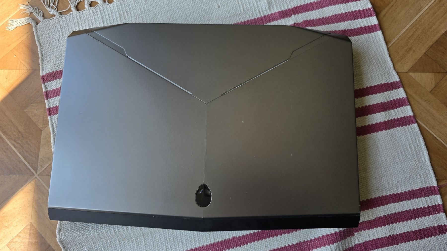 Alienware Notebooks: Dell Alienware M17x 16go, SSD, i7, GTX860m – Gebraucht aus Lausanne von MickyNuts 1