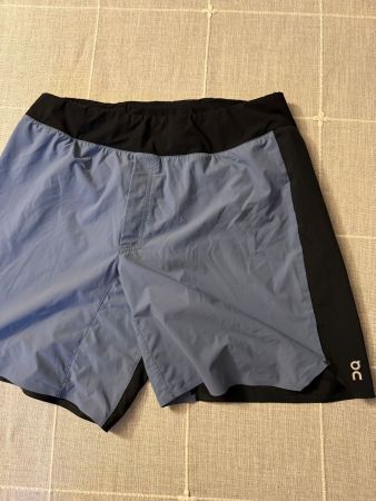 On Running Bundle – 4 Lightweight Shorts + 1 Hybrid Shorts