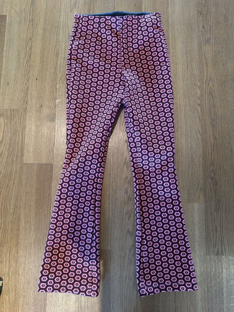 Zara Hosen: Modern elastic pants Zara – Neu (gemäss Beschreibung) aus Hausen AG von nik_9sg2