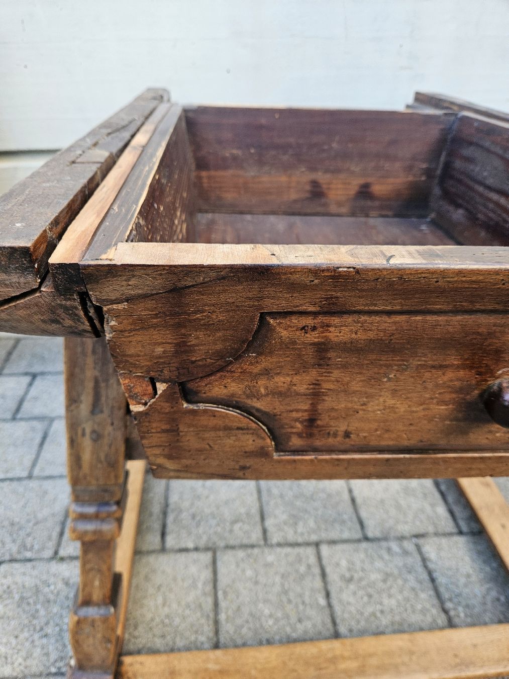 Tables: tisch rustical antik – Défectueux à Schwellbrunn par Jaguarpanter 4