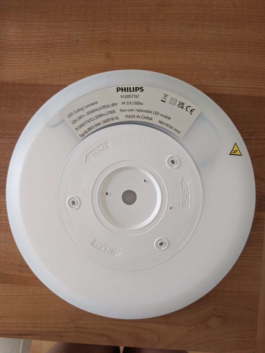 Philips Kronleuchter & Deckenlampen: Philips LED Deckenleuchte 18W 2000lm 2700K – Gebraucht aus Luzern von f.myosotis 1