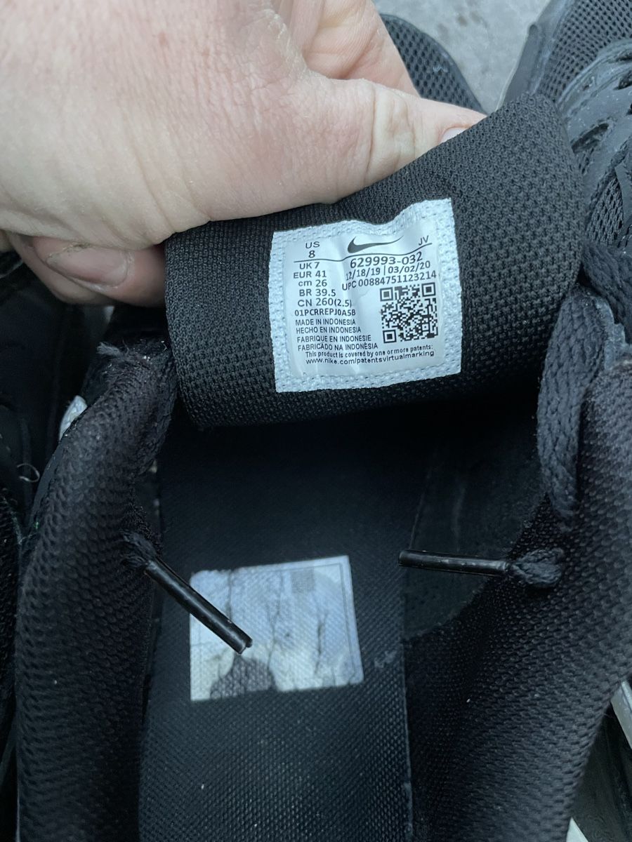 Nike Herrenschuhe: 2 Paar NIKE AIR MAX Schuhe – Gebraucht aus Nürensdorf von GR5050 3