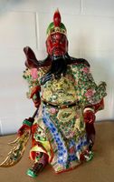 Handgefertigte und handbemalte Krieger Skulptur
