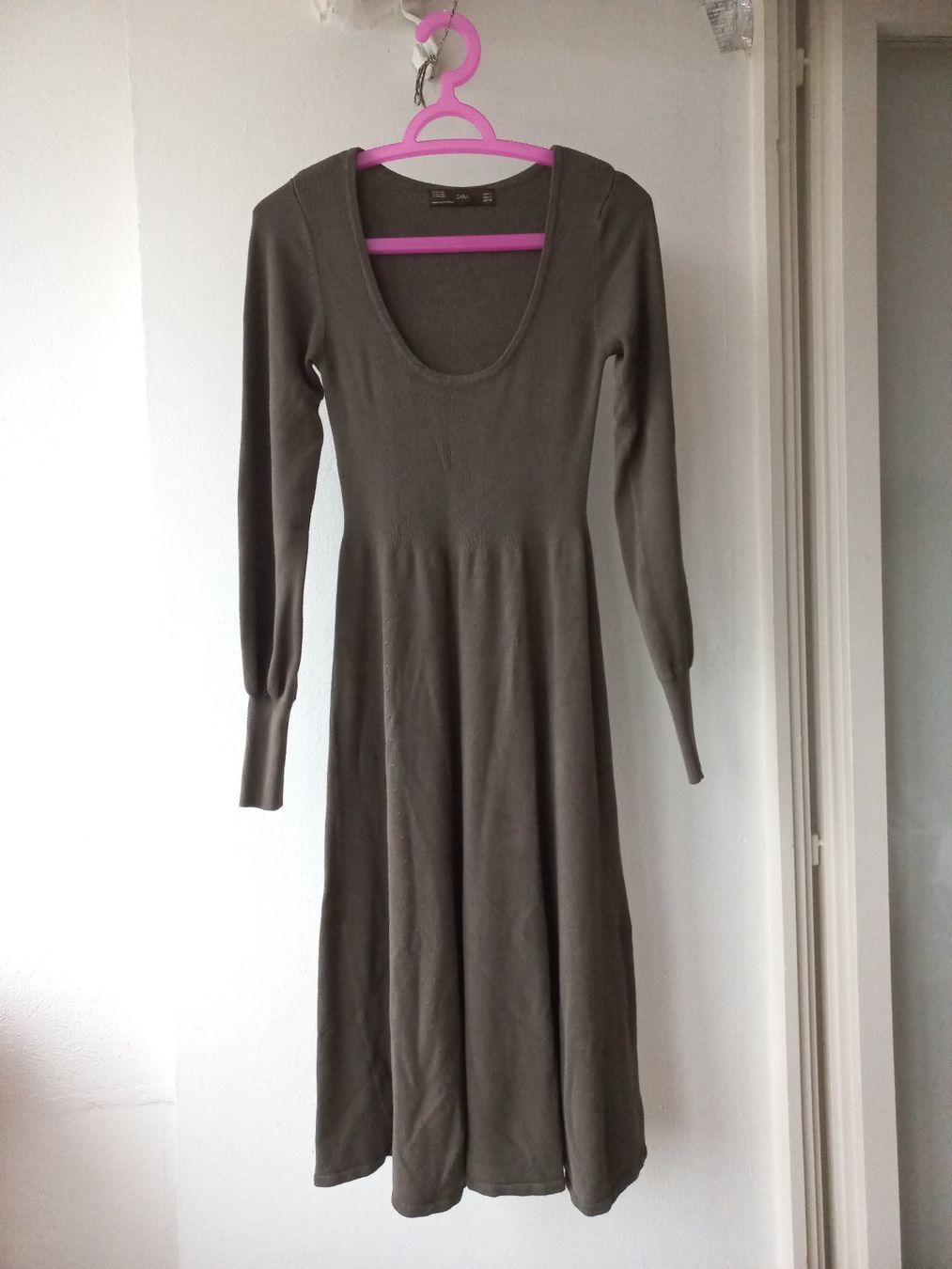 Zara Vestiti: Joli robe Zara – Usato da Châtelaine venduto da kbabs