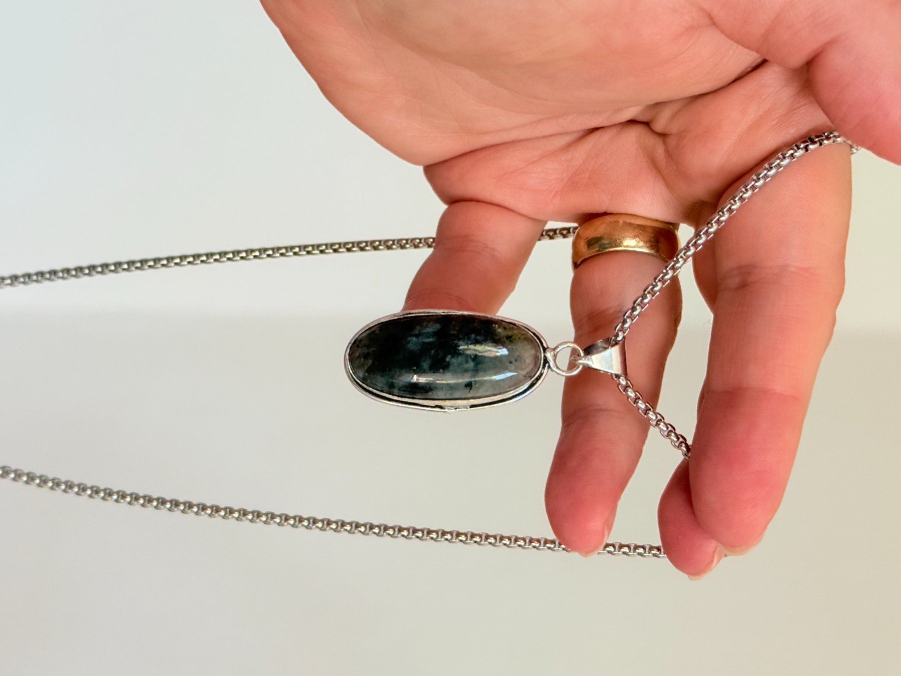 Catenine: Labradorite necklace – Nuovo e nell'imballaggio originale da Genève venduto da AGBERG 9
