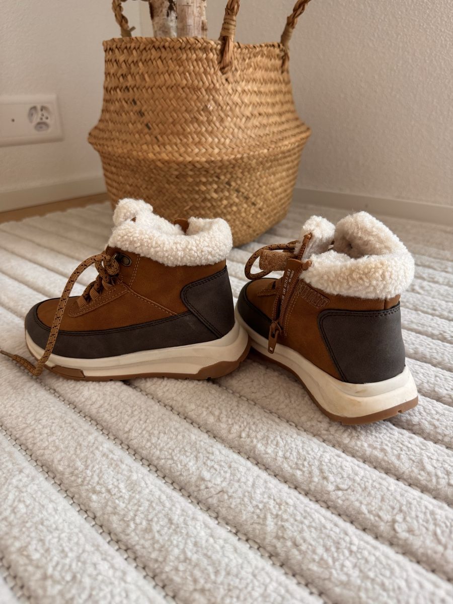 Next Scarpe da uomo: Gefütterte Winterstiefel 25.5 – Nuovo (secondo la descrizione) da Frick venduto da mih_zlp8 1