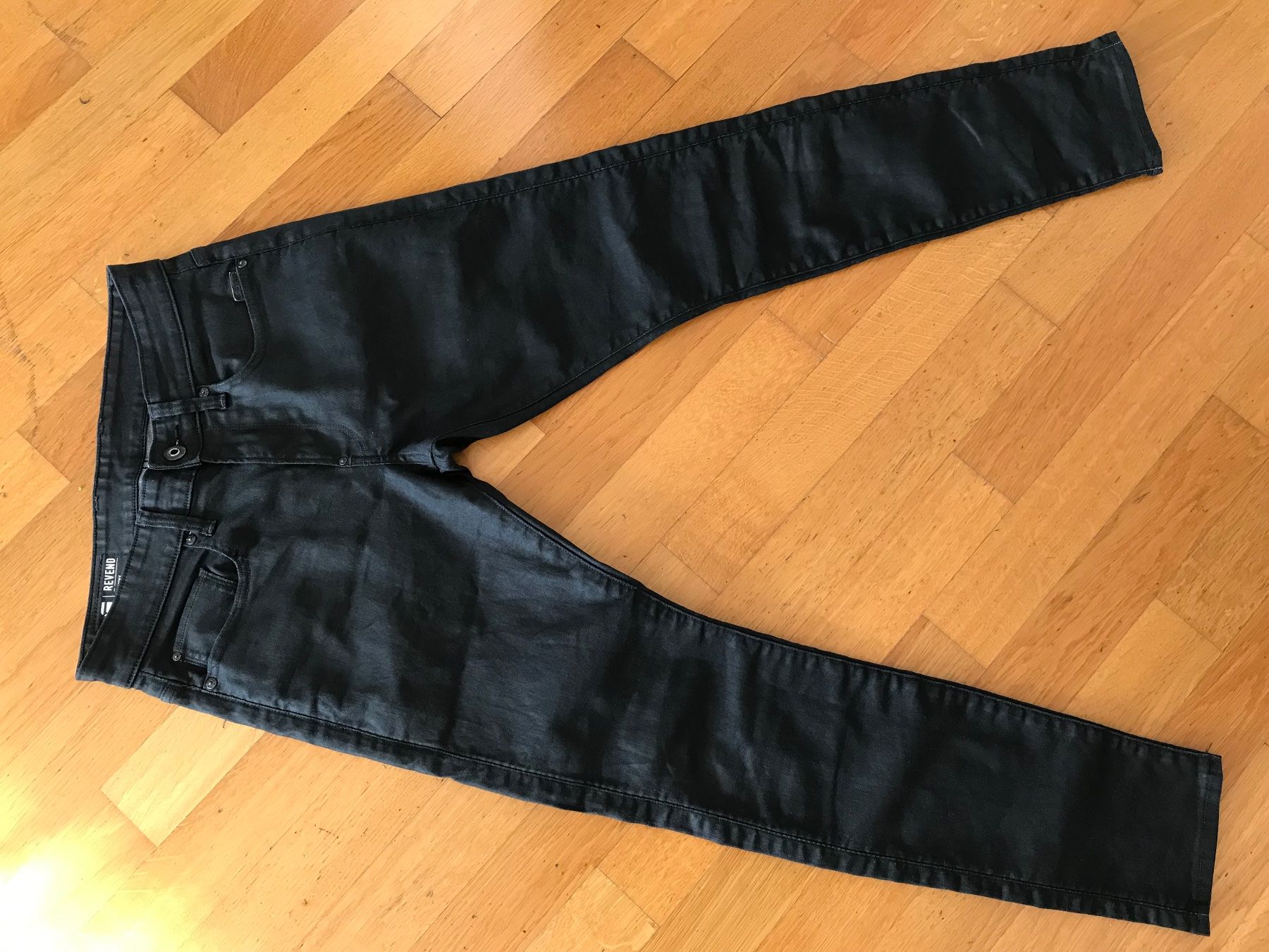 G-Star Jeans: G Star Jeans speziell neuwertig – Neu (gemäss Beschreibung) aus St.Gallen von bubo2008