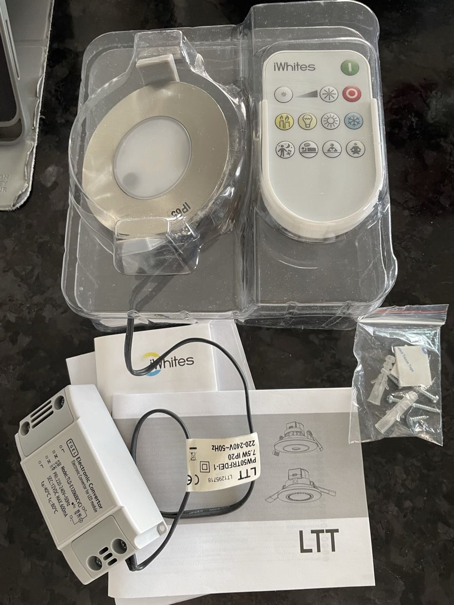 Lampadari & plafoniere: Dimmable LED spot IP65 with Remote  – Nuovo e nell'imballaggio originale da Le Grand Saconnex venduto da Enrica01 4
