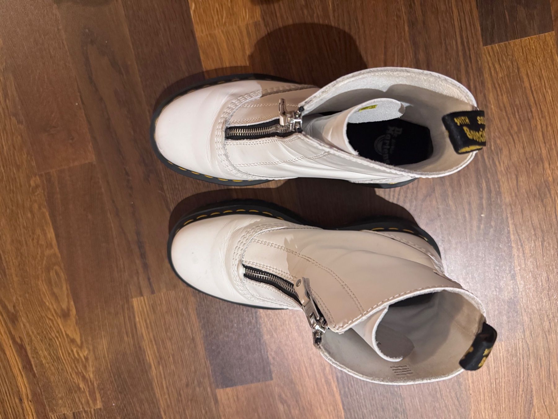 Dr. Martens Chaussures femmes: Weiss DR. MARTENS – D'occasion à Birmensdorf ZH par imasmo 5