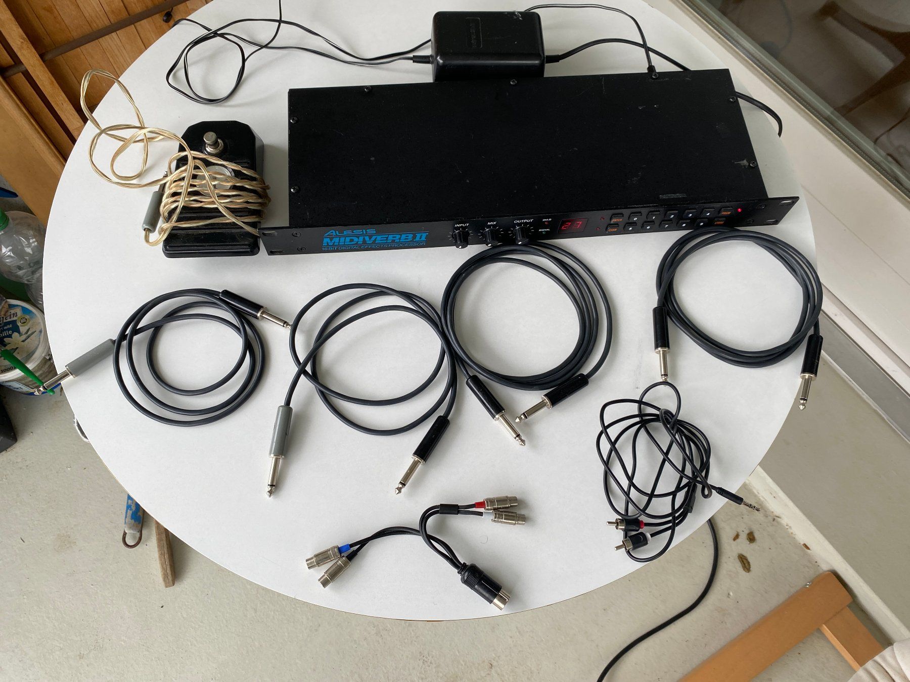 Alesis Platines de mixage: Alesis Midiverb 2   Effects Processor – D'occasion à Gossau ZH par Miautz 1