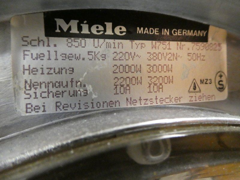 Miele Waschmaschinen: Lavatrice Miele – Gebraucht aus Minusio von MinusioMc 3