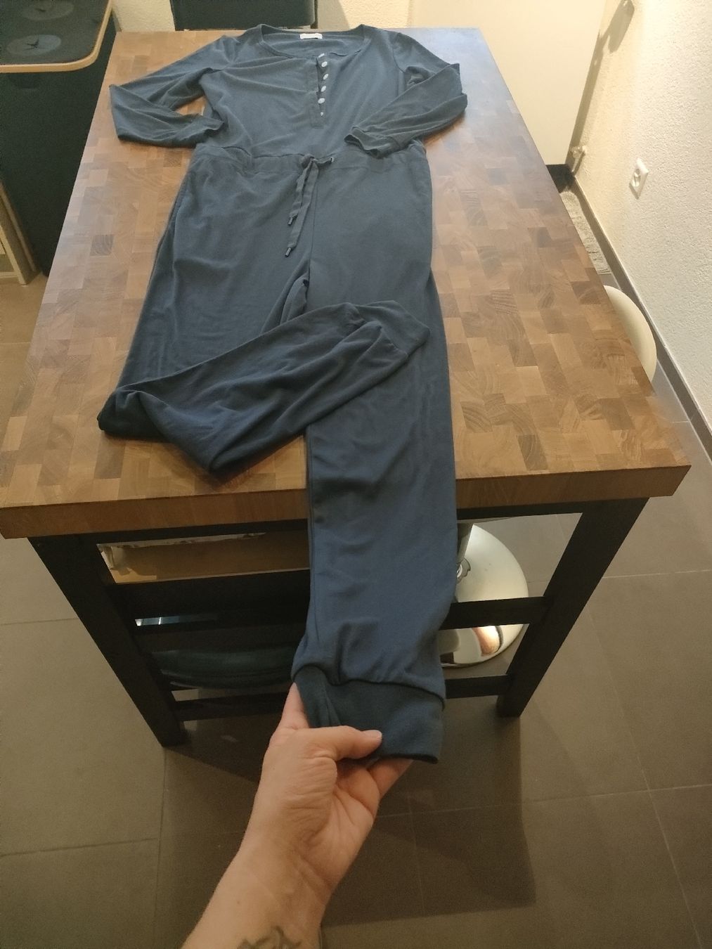 Tute: Jumpsuit - Neuwertig! – Nuovo (secondo la descrizione) da Oberengstringen venduto da ina_5xrj 1