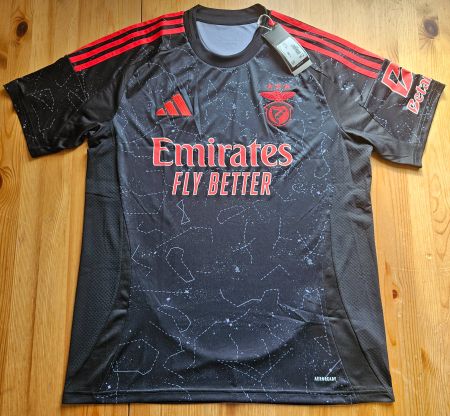 Benfica Lissabon Trikot NEU adidas Grösse L Portugal