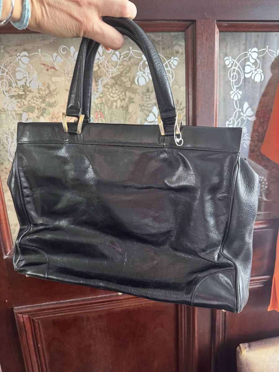 Borse: Vintage Leder Locher Tasche Ledertasche – Usato da Obfelden venduto da cesarina10 3