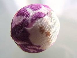 Stoff Textil Perle  lila violett   16 mm