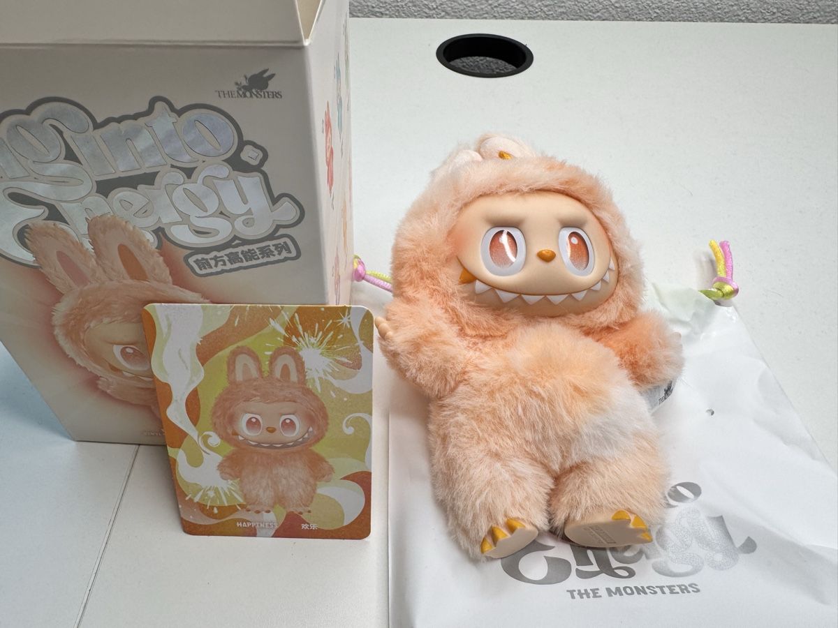 Giocattoli: The Monsters Labubu  happines – Nuovo e nell'imballaggio originale da Lugano venduto da Lugano_Time