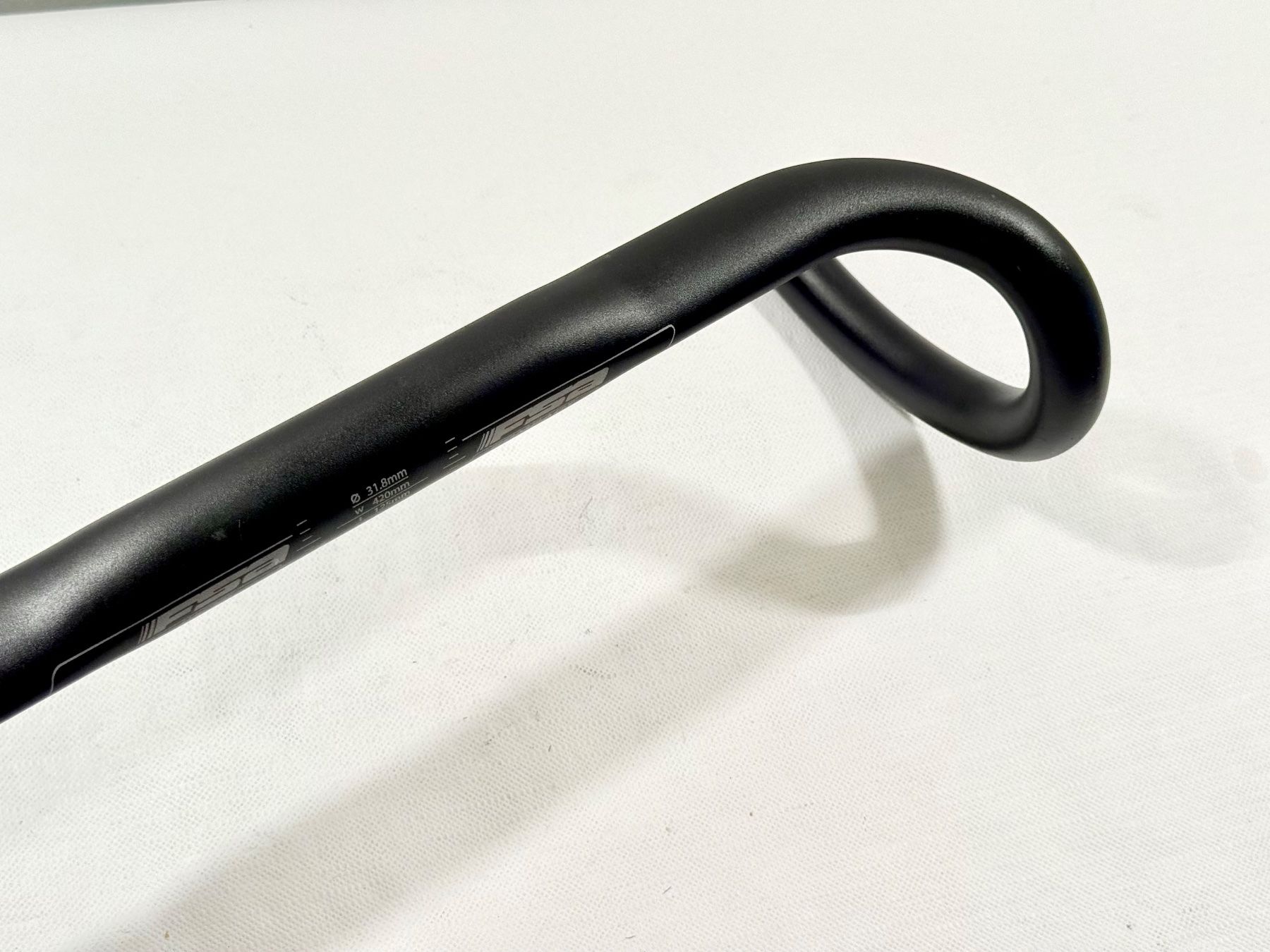 Ersatzteile: FSA WING COMPACT Lenker 44cm / 31.8mm TOPZUSTAND 2607 – Gebraucht aus Luzern von bikeandbeltcom 2