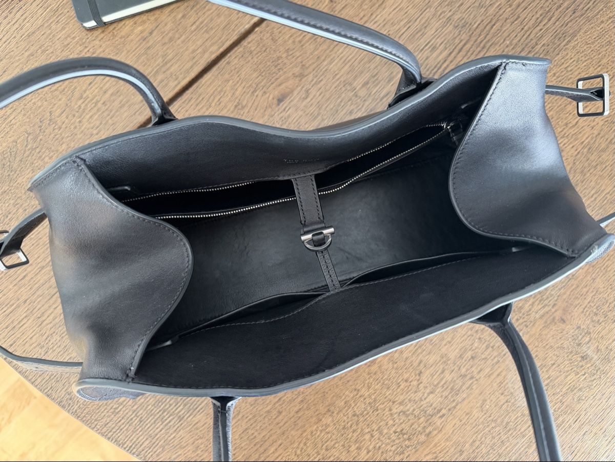 Sacs femmes: Schultertasche Echtleder – D'occasion à Kloten par preloved9 5