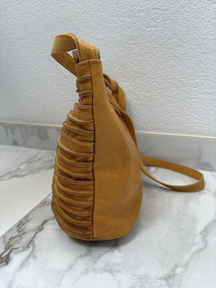 FredsBruder Borse da donna: Süsse Tasche von FredsBruder- Farbe Curry – Usato da Estavayer-le-Lac venduto da Mimmy02 3
