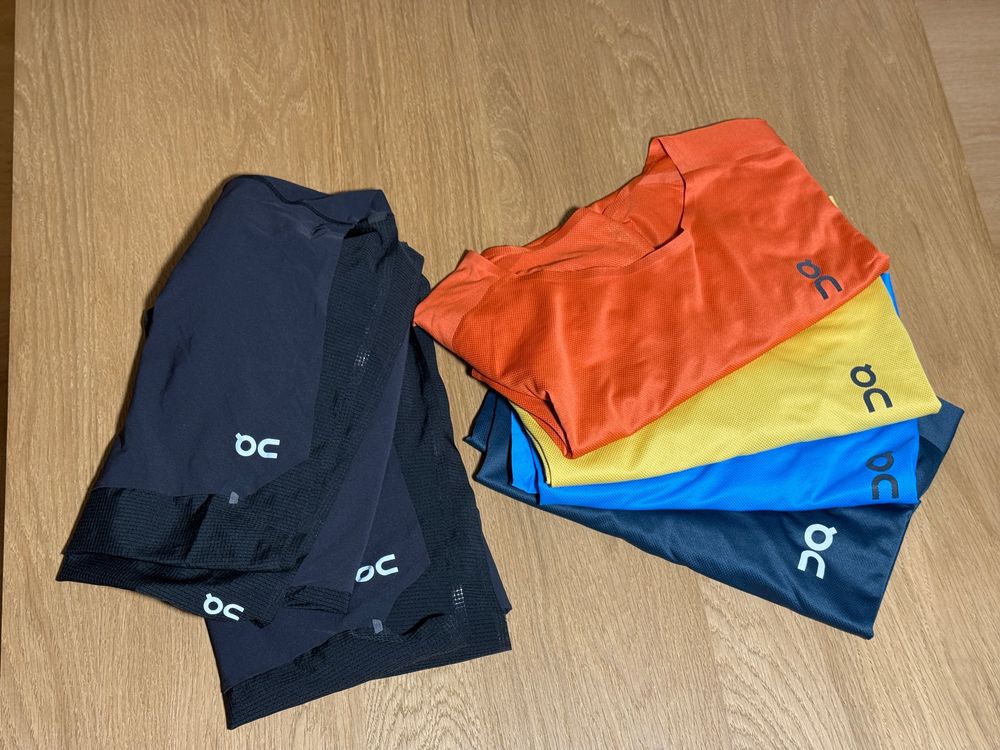 On Performance Laufbekleidung 4x T-Shirt 2x Short Herren XL 1