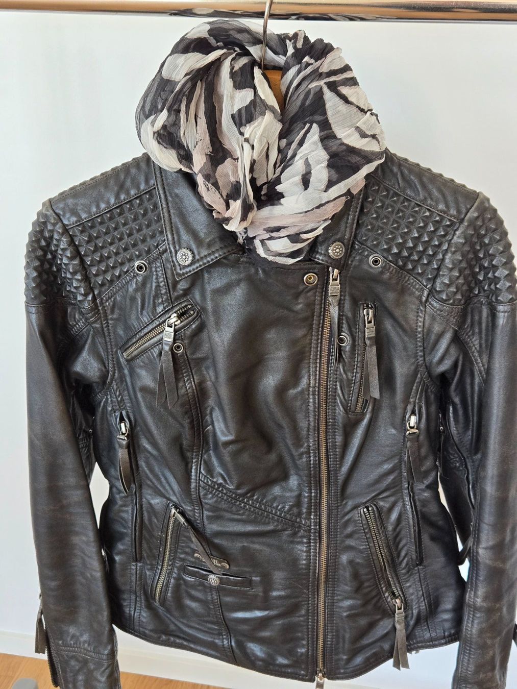 Harley-Davidson Vestes: Veste moto Harley Davidson – D'occasion à Gampelen par hor_t5kj