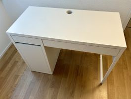 Schreibtisch Ikea Micke mit Korpus