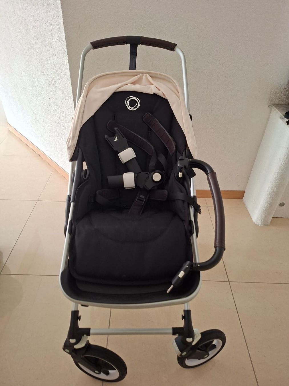 Bugaboo Kinderwagen: Bugaboo Fox set with Maxi-Cosi seat excellent condition – Gebraucht aus Lamboing von mar_h9ps 2