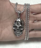 Collier tête de mort! Pour hommes!