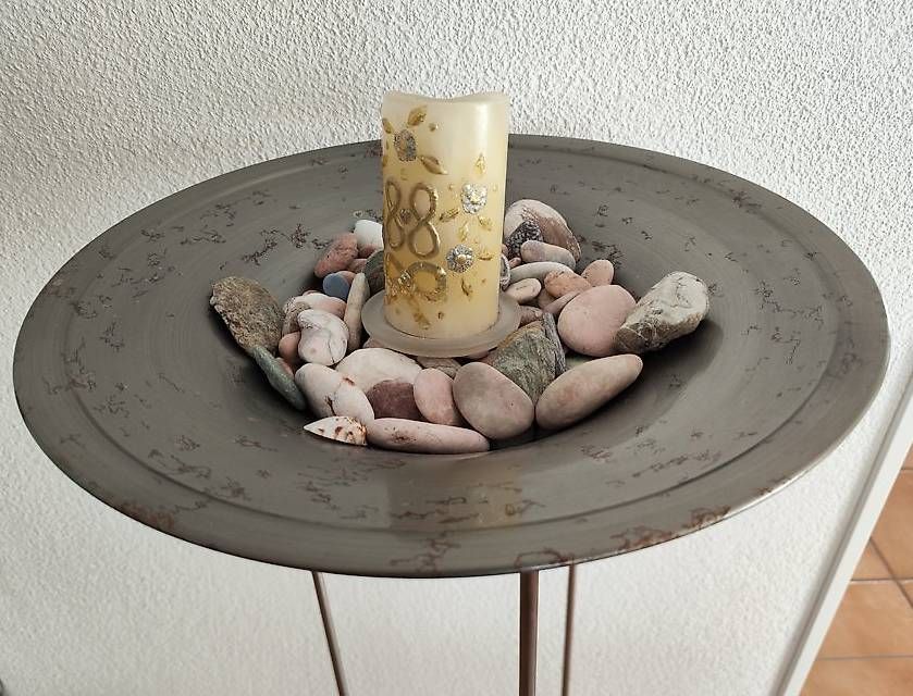 Altro in Decorazioni & Accessori: Deko Ständer Metall Gestell mit Schale – Usato da Hunzenschwil venduto da MuellerAarau 1