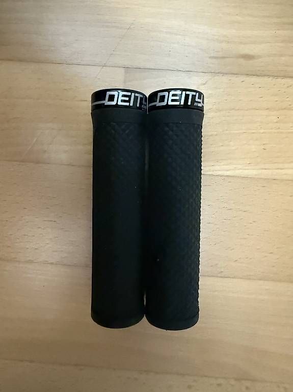 Pièces détachées: Grippe Deity 32mm – D'occasion à Zürich par p3t5
