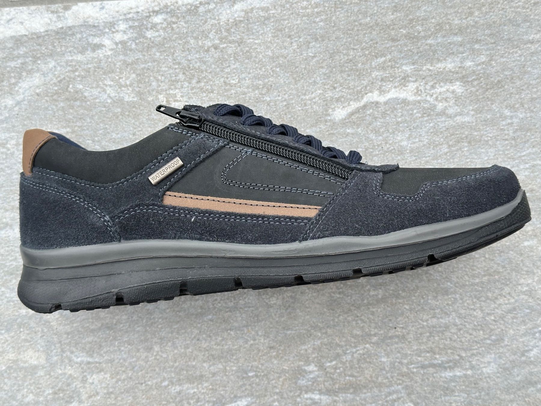 Herrenschuhe: Herren Halbschuhe (Sneaker) – Neu (gemäss Beschreibung) aus Obstalden von Porco13 2