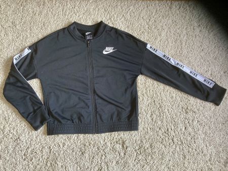 Jacke Nike Gr. XL 156-166 cm Jungen