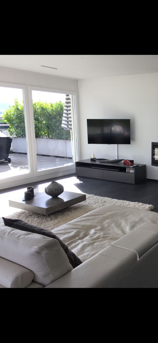 Tische: Lounge- oder Couchtisch – Gebraucht aus Jona von mderman