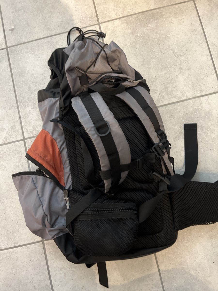 Rucksäcke: Kleiner Wanderrucksack von Adventure Trek – Gebraucht aus Rheinfelden von mic_x2z6 1