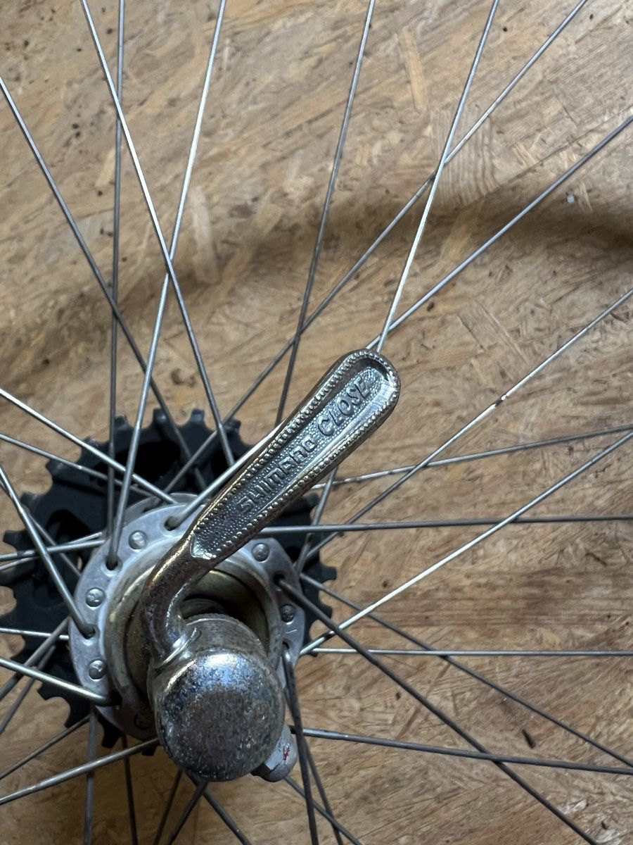 Shimano Pezzi di ricambio: Rennrad Felge Retro – Usato da Binningen venduto da Giusi. 1
