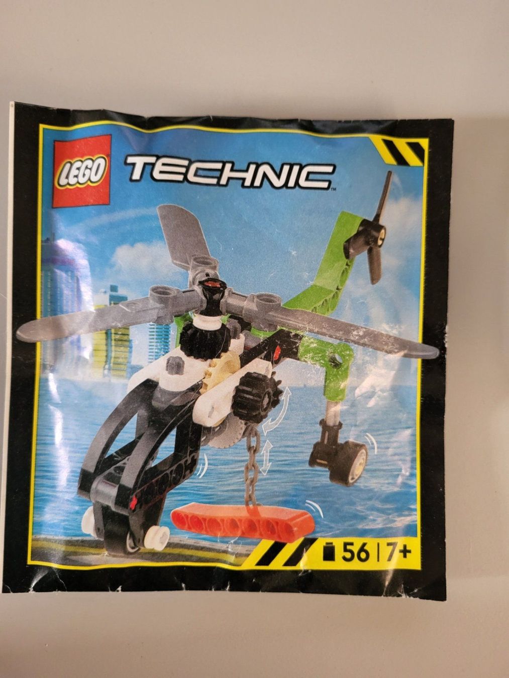 Lego Giocattoli: LEGO Technic Heavy Lift Helicopter – Nuovo e nell'imballaggio originale da Kestenholz venduto da modano47