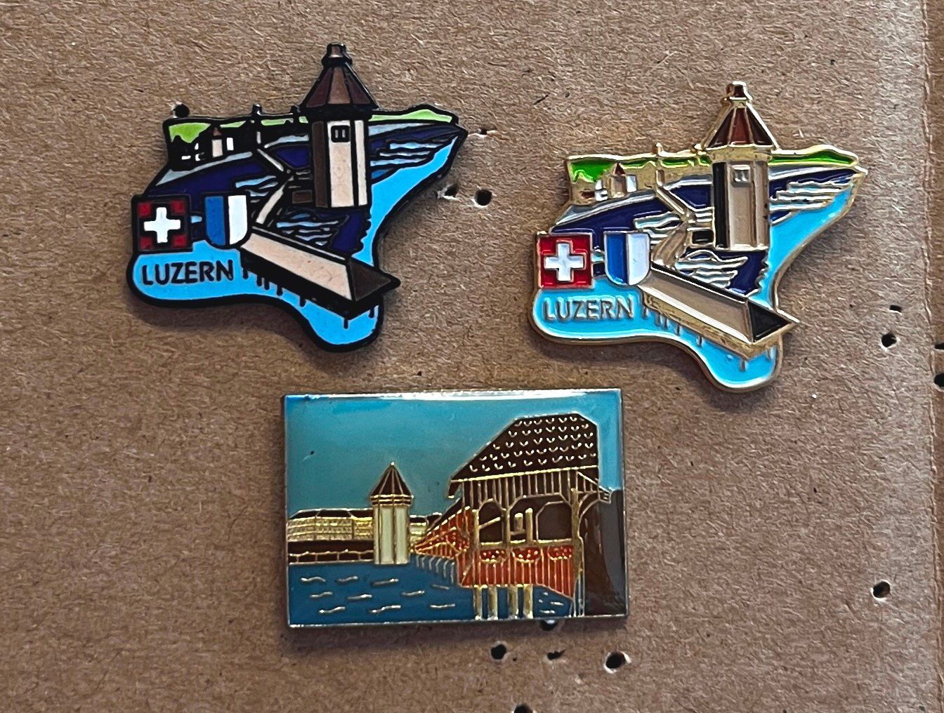 Placchette & Badge: Pin Luzern   Kappelbrücke Luzern – Usato da Obernau venduto da Wgnom