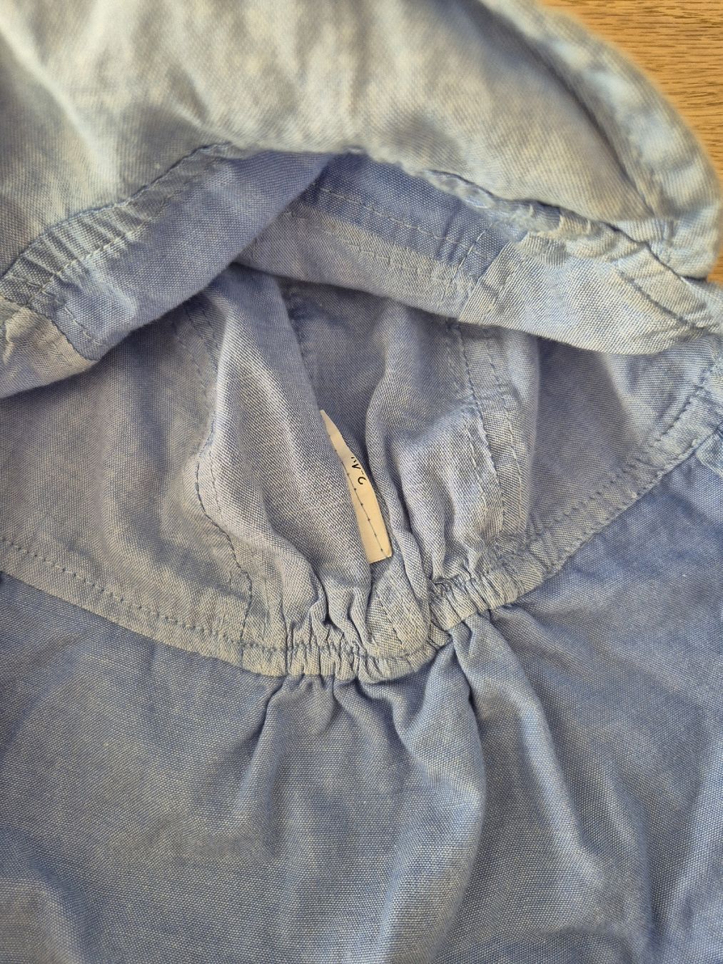 Altro abbigliamento per bambino: Sonnenhut 2-4J – Usato da Zürich venduto da Emlet 1