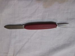 Couteau de poche Victorinox suisse rouge d'occasion (502)