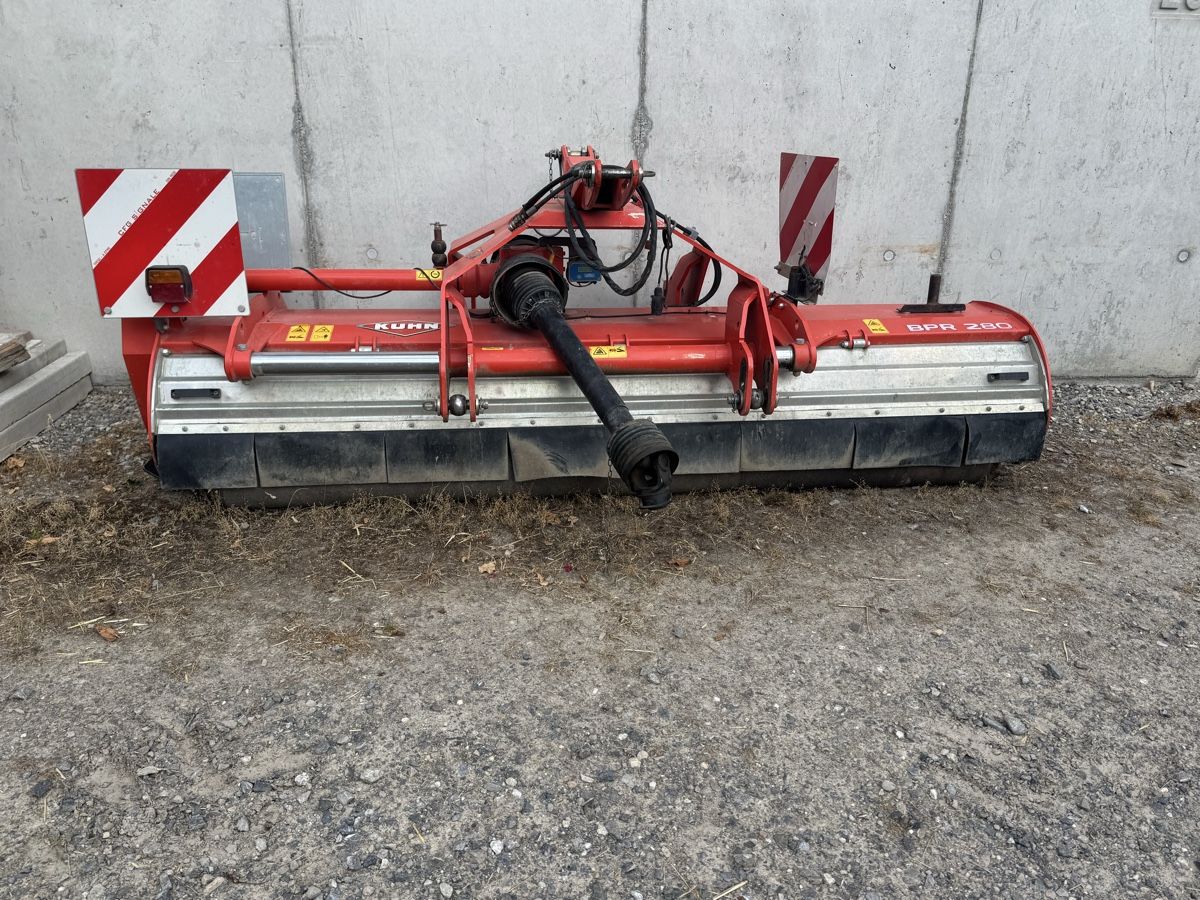 Toutes les machines: Mulcher Kuhn – D'occasion à Suhr par bre_6vwv