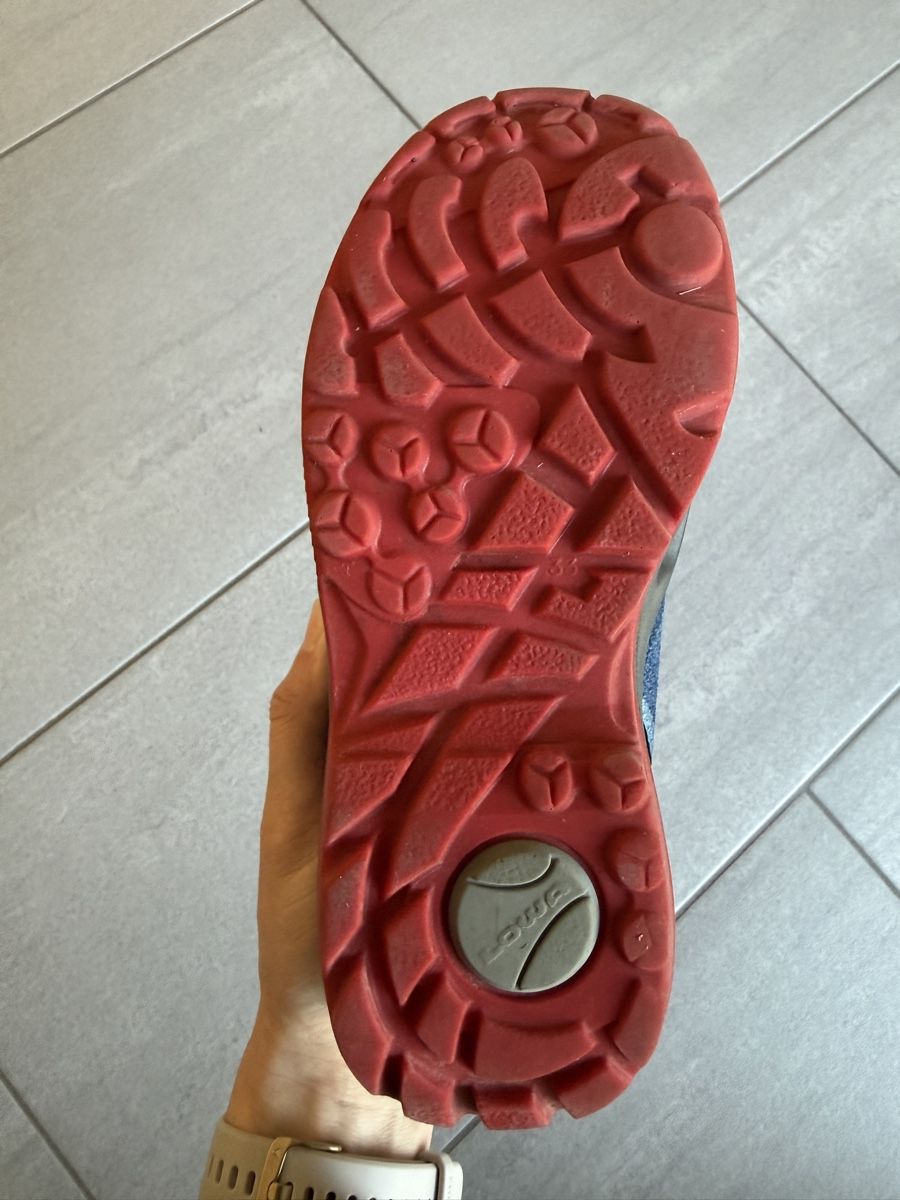 Lowa Scarpe per ragazzi: Lowa Trekkingschuhe Grösse 33 – Usato da Mägenwil venduto da Bienchen8 4