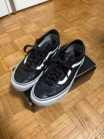 The Vault Vans 44.5