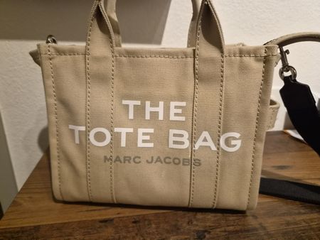 Marc Jacobs The Tote Bag small in beige