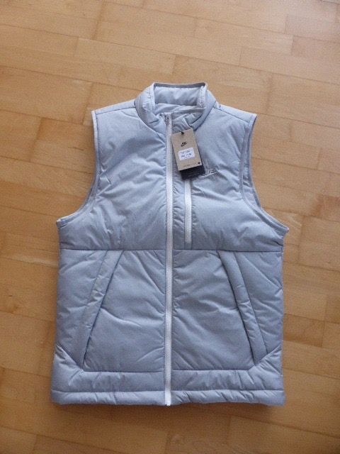 Nike Gilets: Nike Sport  Freizeit Weste, Men, Gr. S, neu – Neuf avec emballage d'origine à Chur par Jacky17