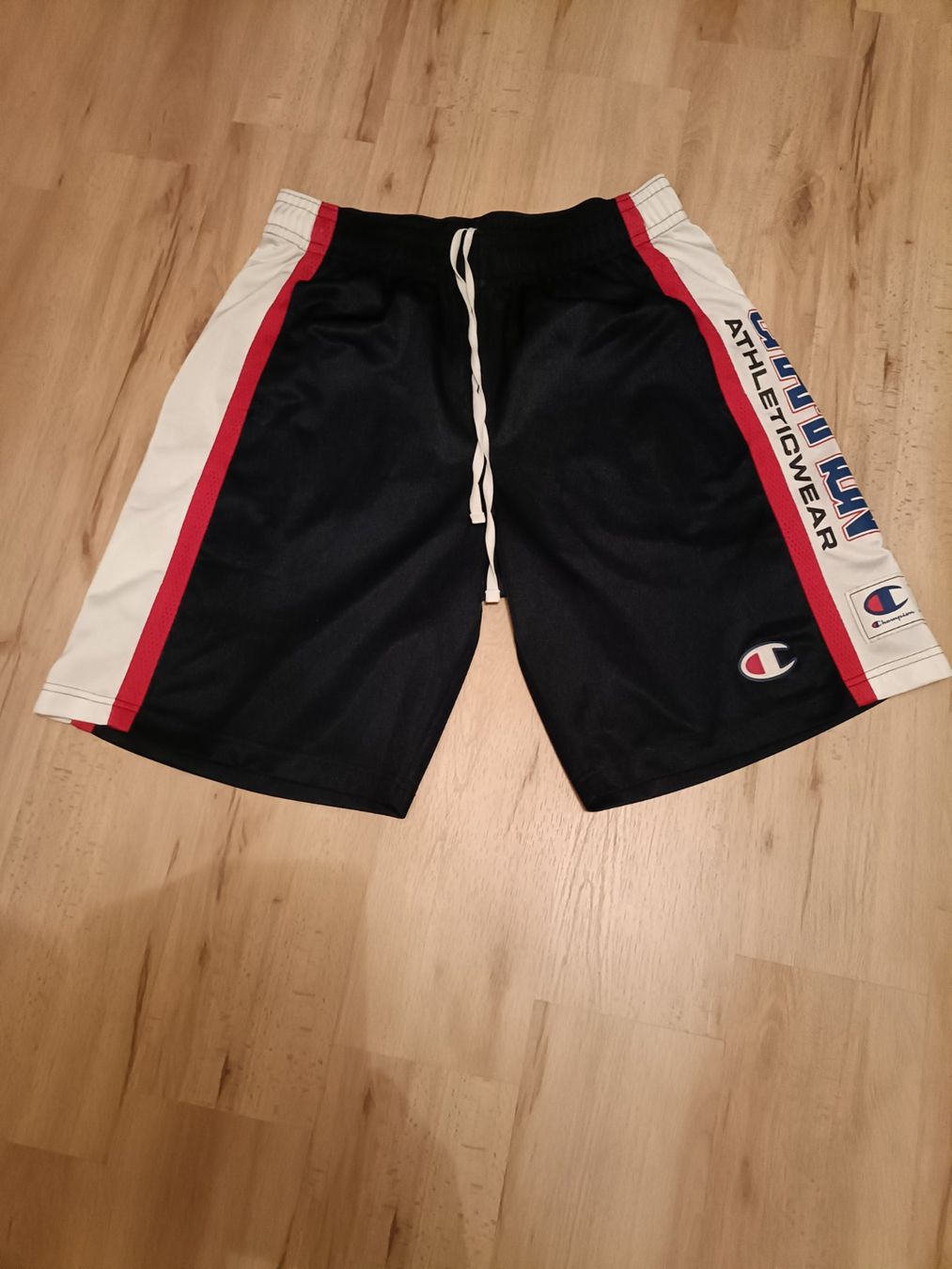 Champion Pantaloni: Champion - Sport-Hose Grösse M – Usato da Oftringen venduto da mwi_kv82