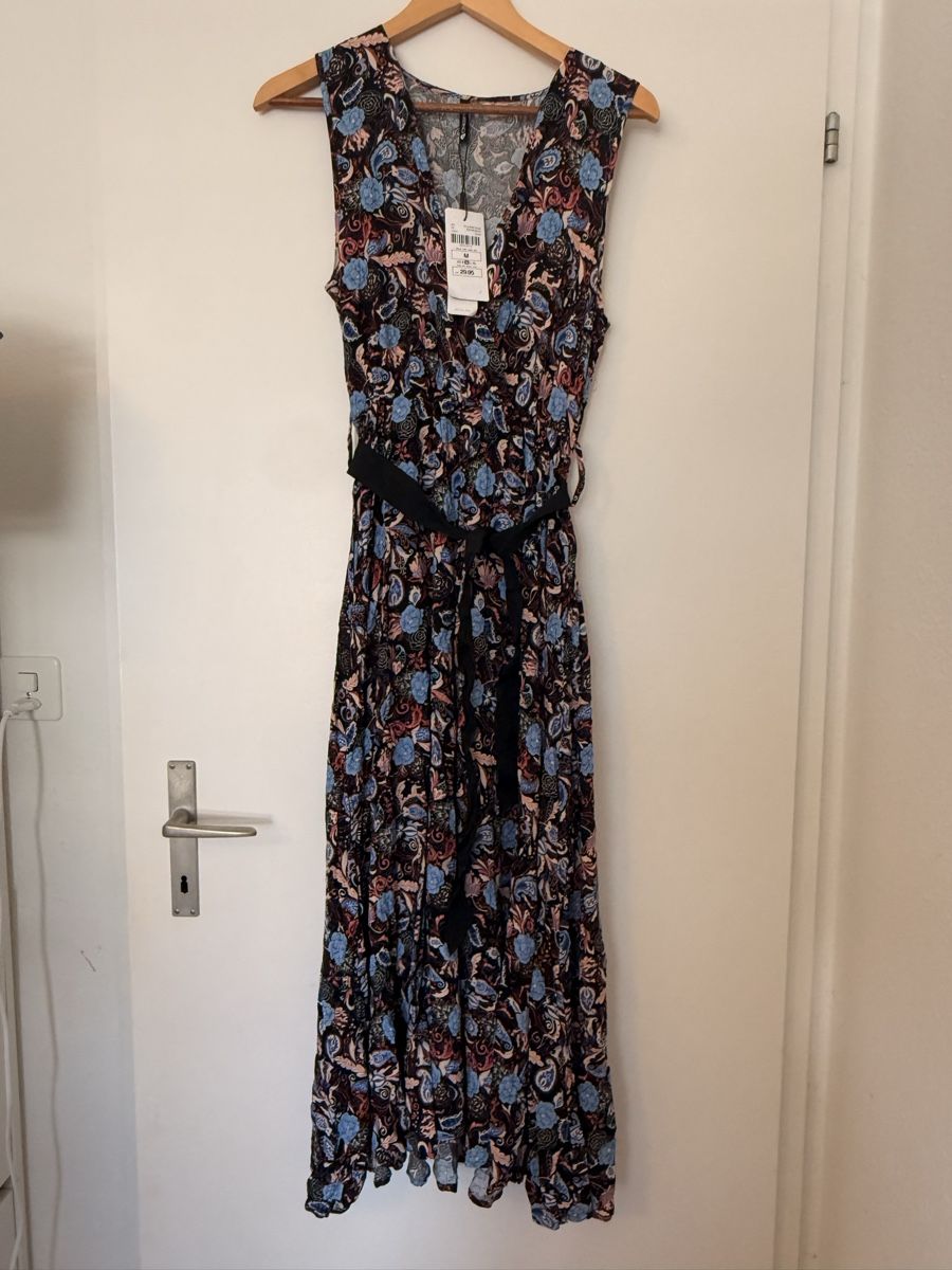Vestiti: Damen Kleid Grösse M neu – Usato da Belp venduto da Lu96