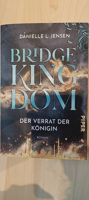 Libri: Bridge Kingdom  – Usato da Wohlenschwil venduto da Fabii82