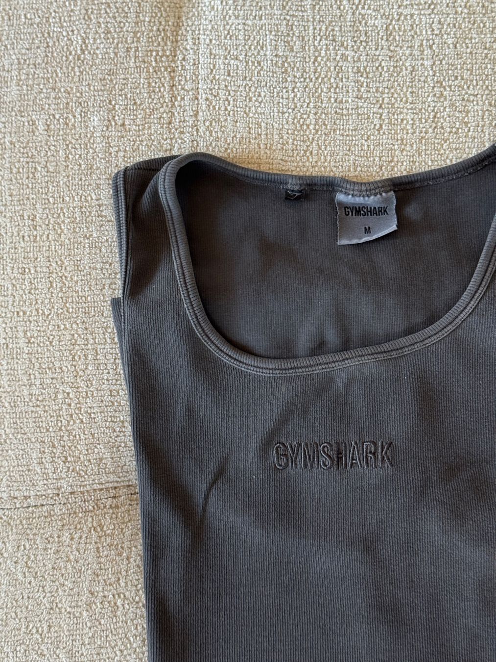 Gymshark T-shirt: Gymshark | Tanktop – Nuovo (secondo la descrizione) da Horgen venduto da onur_5 1